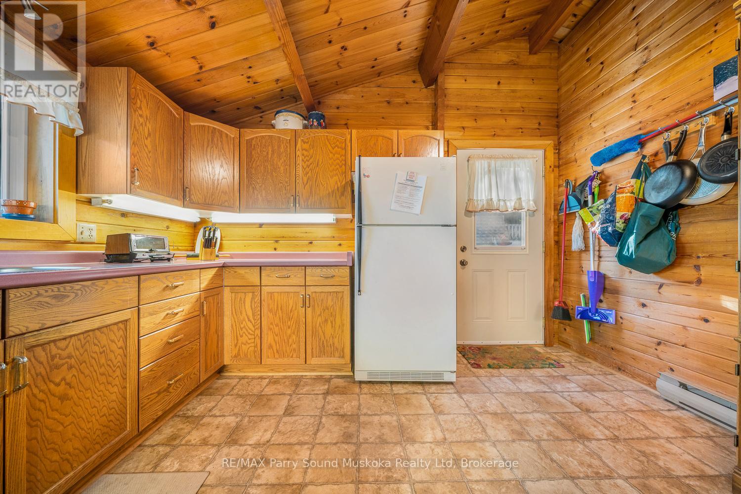 Photo 8 of 30 Old Sids Road, Seguin ON