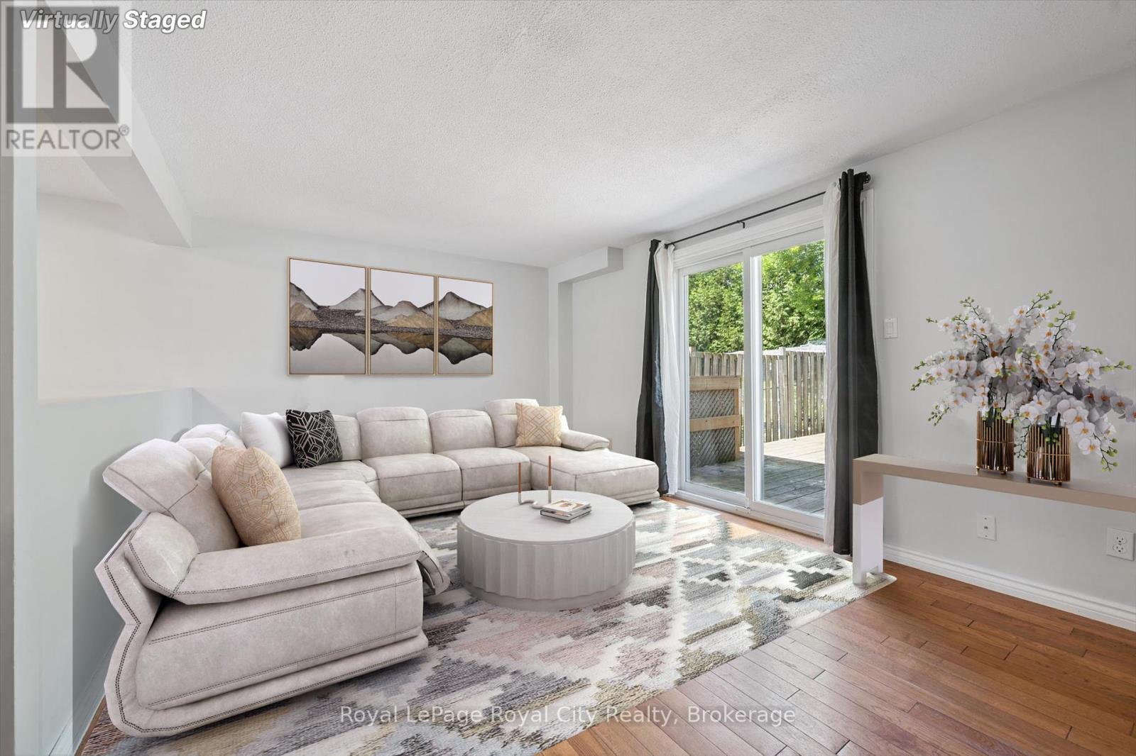 Photo 12 of 30 Leacock Avenue, Guelph ON