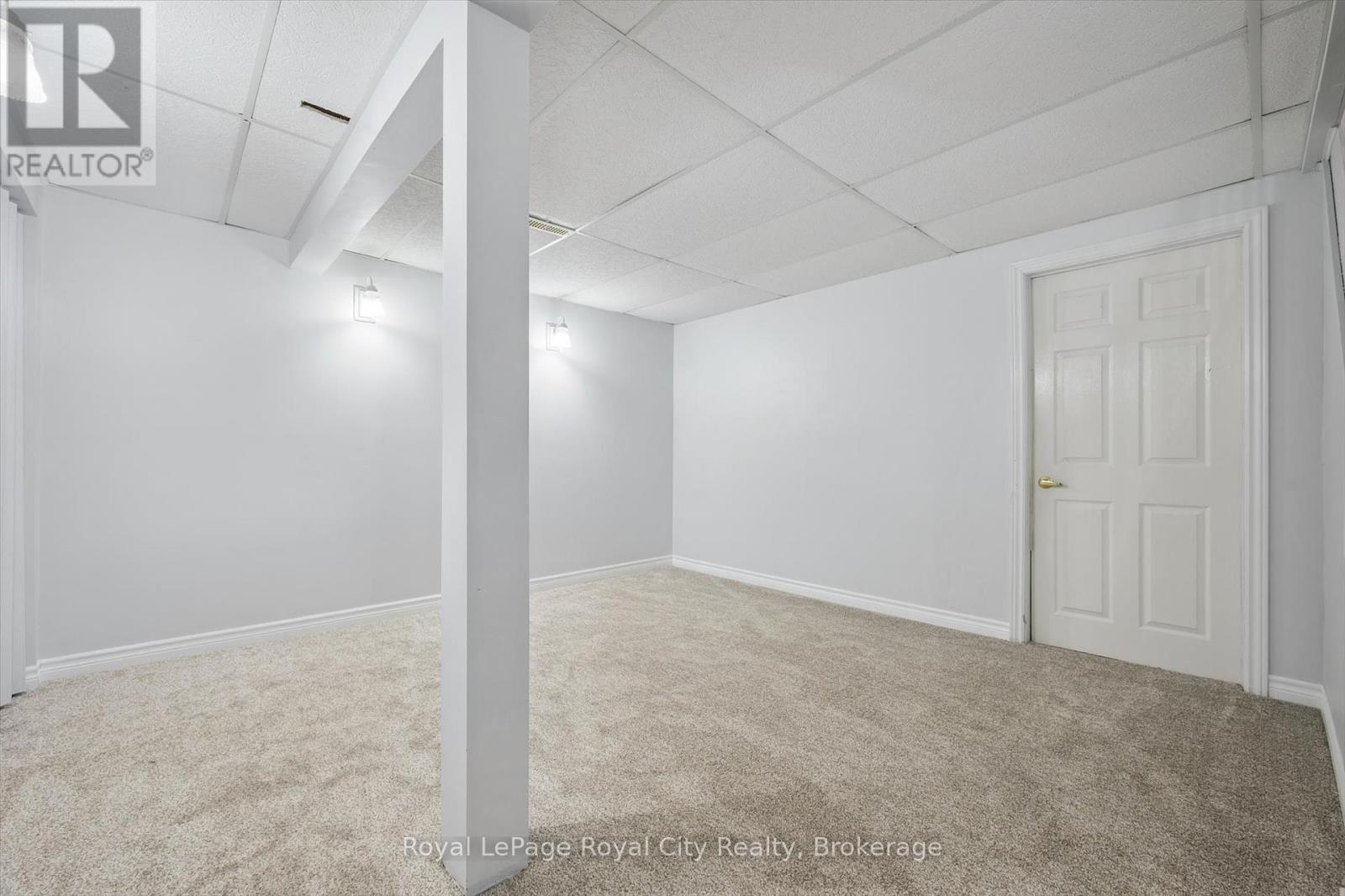 Photo 18 of 30 Leacock Avenue, Guelph ON