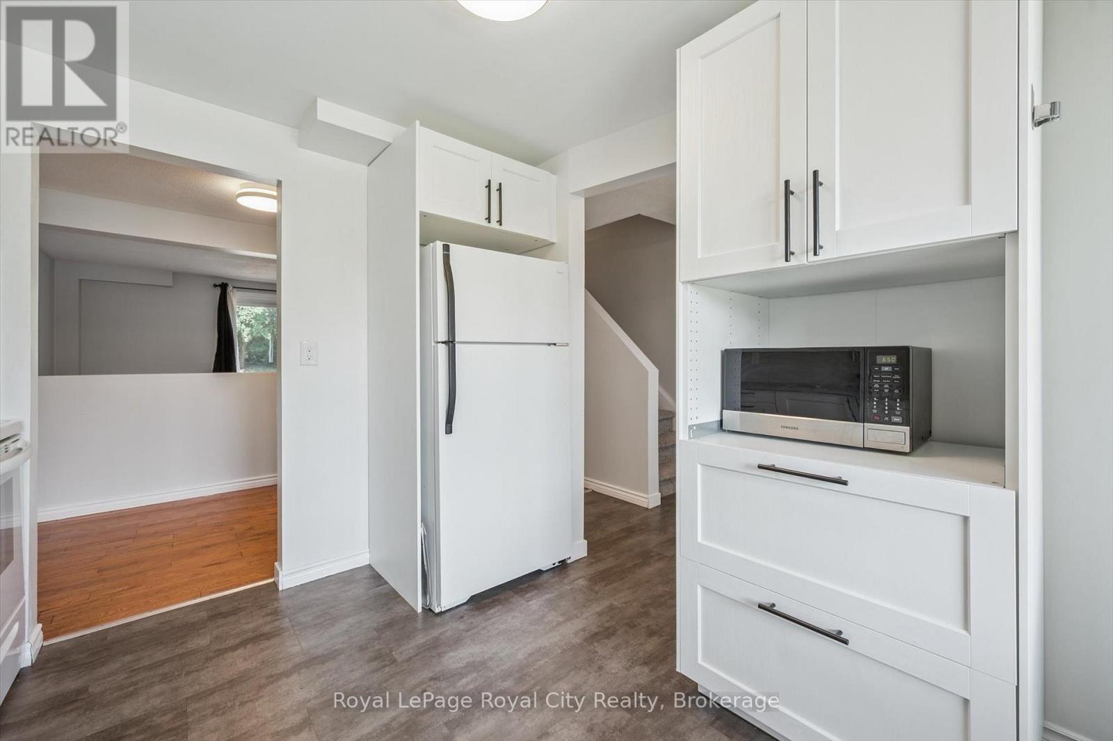 Photo 8 of 30 Leacock Avenue, Guelph ON