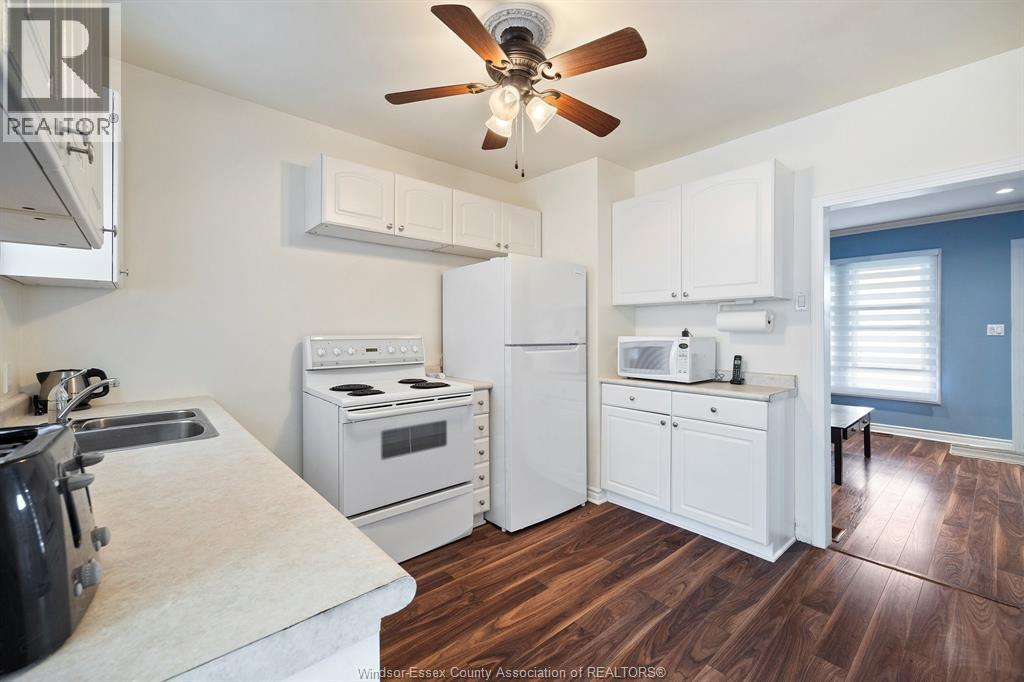 Photo 11 of 933 Hanna Street East, Windsor ON