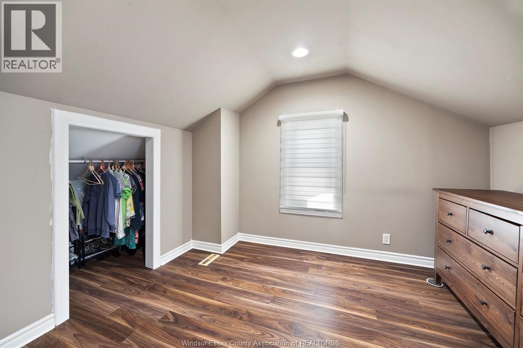 Photo 15 of 933 Hanna Street East, Windsor ON