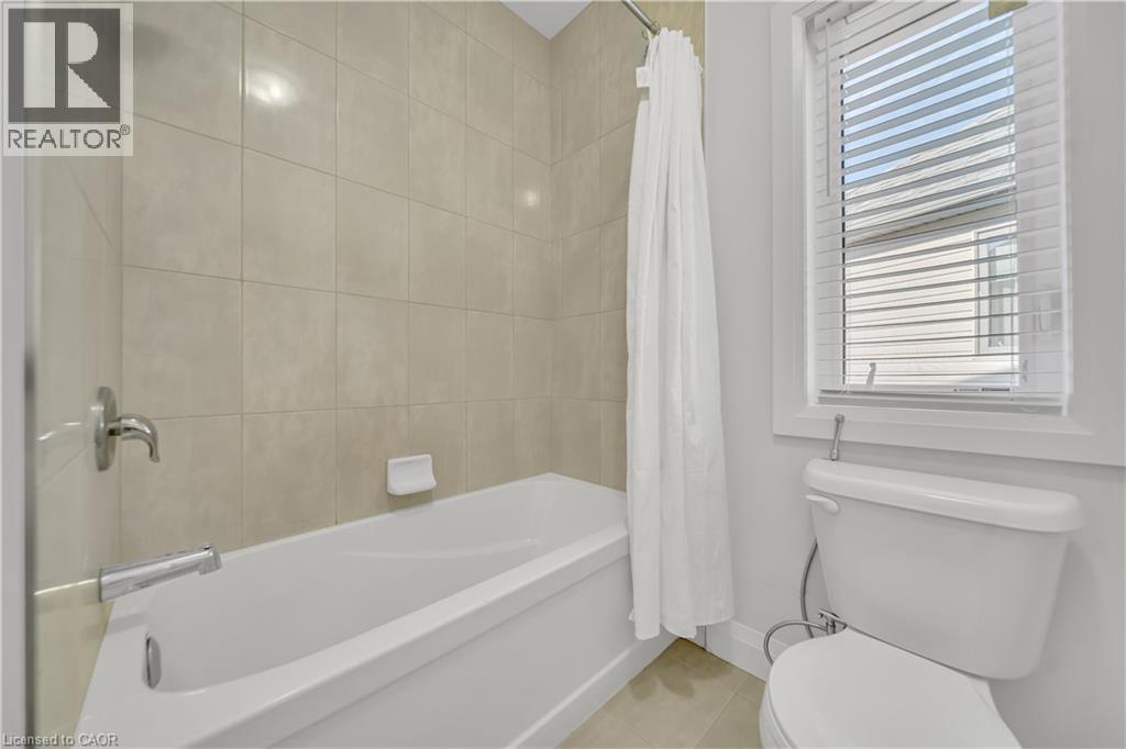 Photo 32 of 317 Blair Creek Drive Drive, Kitchener ON