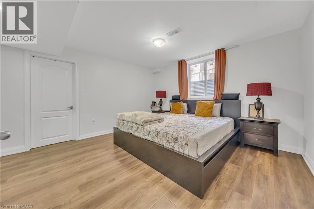 Photo 38 of 317 Blair Creek Drive Drive, Kitchener ON