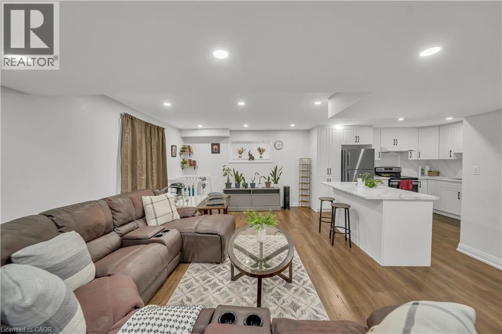 Photo 34 of 317 Blair Creek Drive Drive, Kitchener ON
