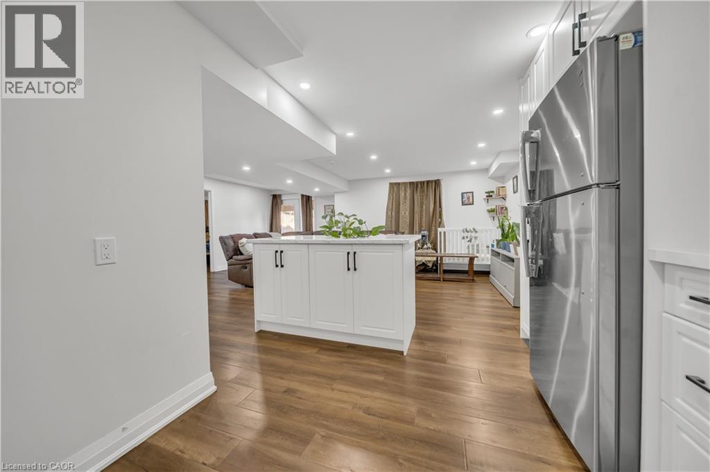 Photo 36 of 317 Blair Creek Drive Drive, Kitchener ON
