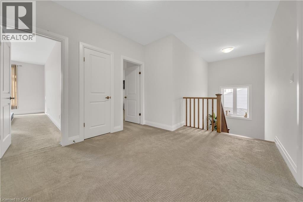 Photo 19 of 317 Blair Creek Drive Drive, Kitchener ON