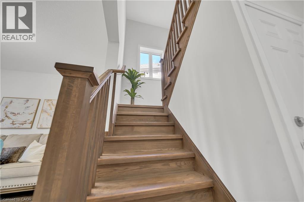 Photo 17 of 317 Blair Creek Drive Drive, Kitchener ON