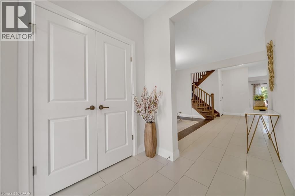 Photo 4 of 317 Blair Creek Drive Drive, Kitchener ON
