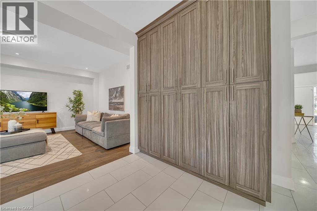 Photo 13 of 317 Blair Creek Drive Drive, Kitchener ON