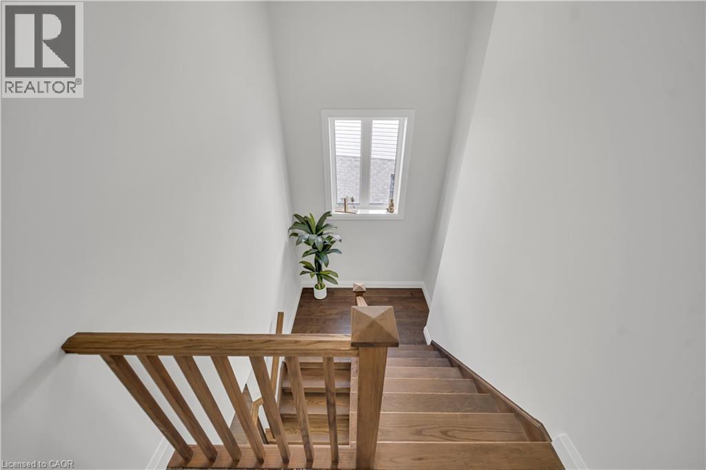 Photo 18 of 317 Blair Creek Drive Drive, Kitchener ON