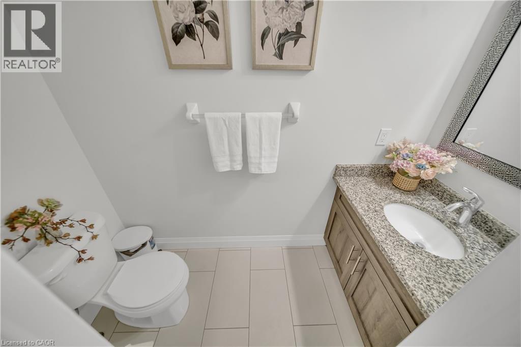 Photo 8 of 317 Blair Creek Drive Drive, Kitchener ON