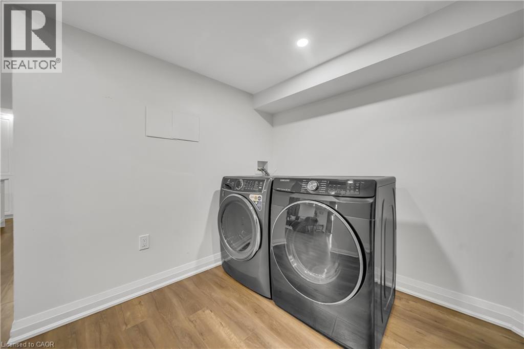 Photo 39 of 317 Blair Creek Drive Drive, Kitchener ON
