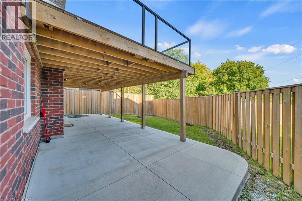 Photo 44 of 317 Blair Creek Drive Drive, Kitchener ON