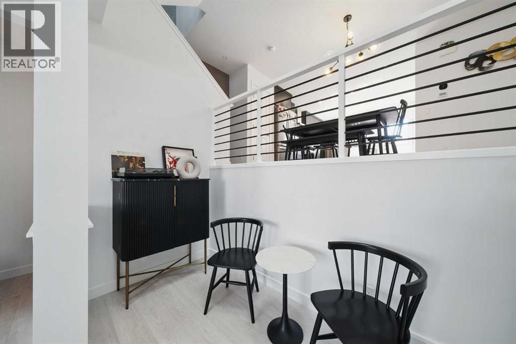 Photo 9 of 47 Edith Terrace Nw, Calgary AB
