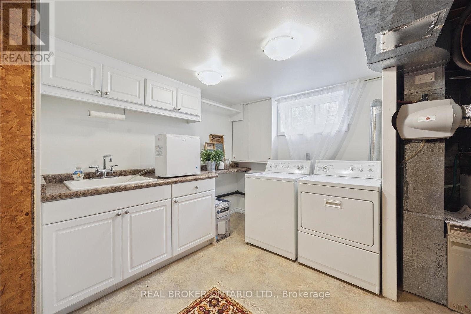 Photo 32 of 89 Pontiac Avenue, Oshawa ON
