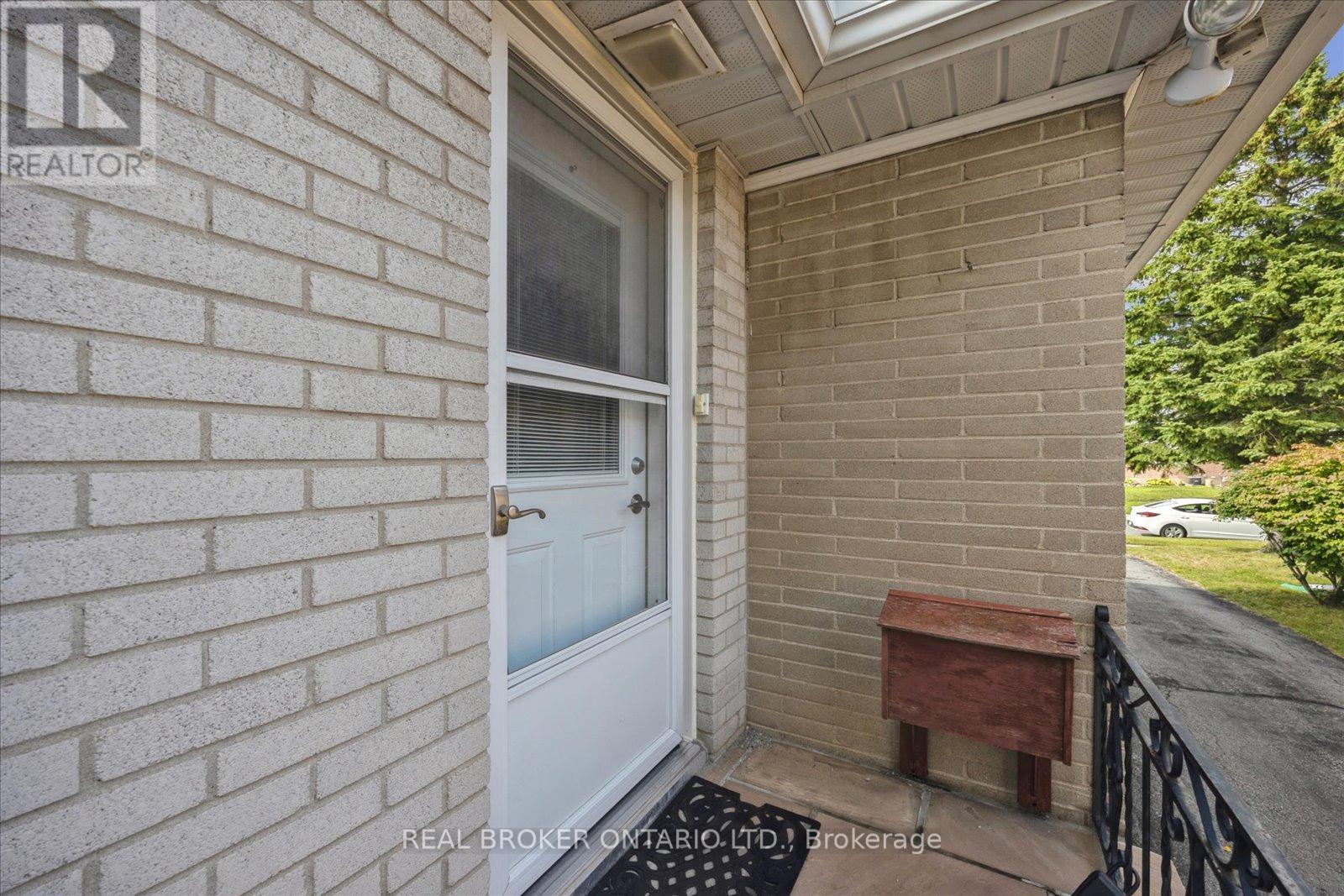 Photo 44 of 89 Pontiac Avenue, Oshawa ON
