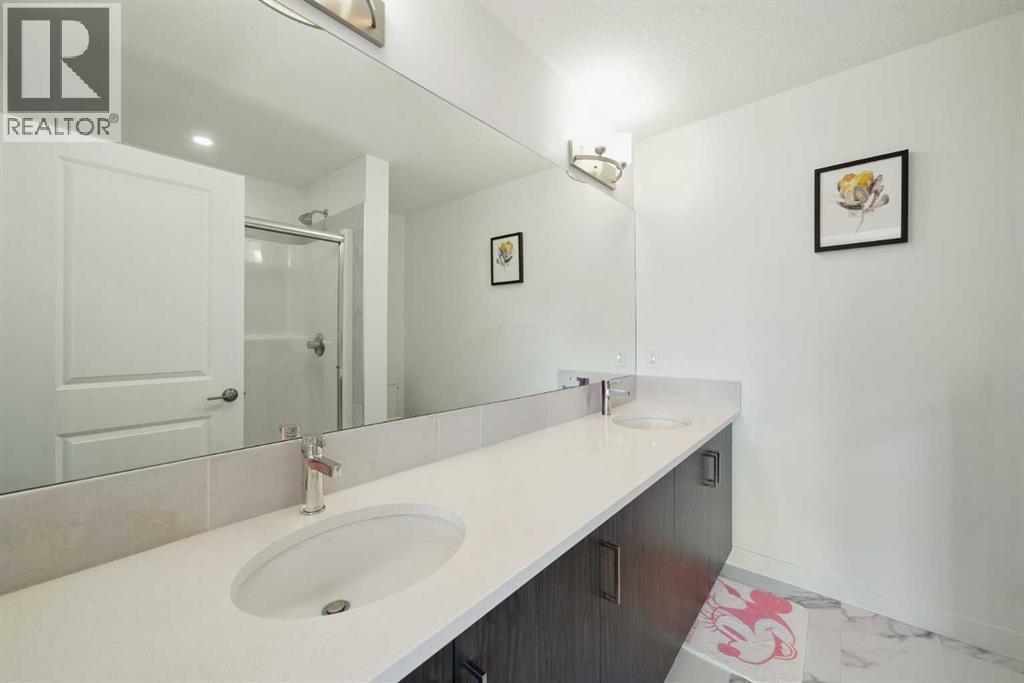 Photo 23 of 47 Edith Terrace Nw, Calgary AB
