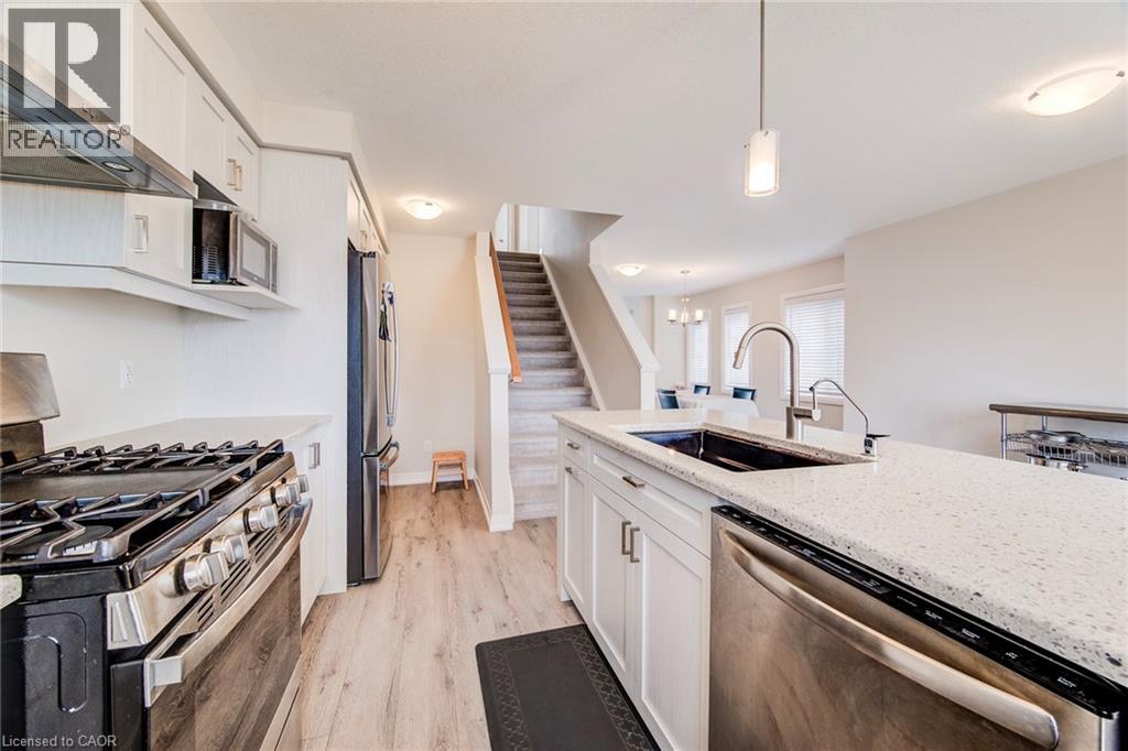 Photo 15 of 124 Ian Ormston Drive, Kitchener ON