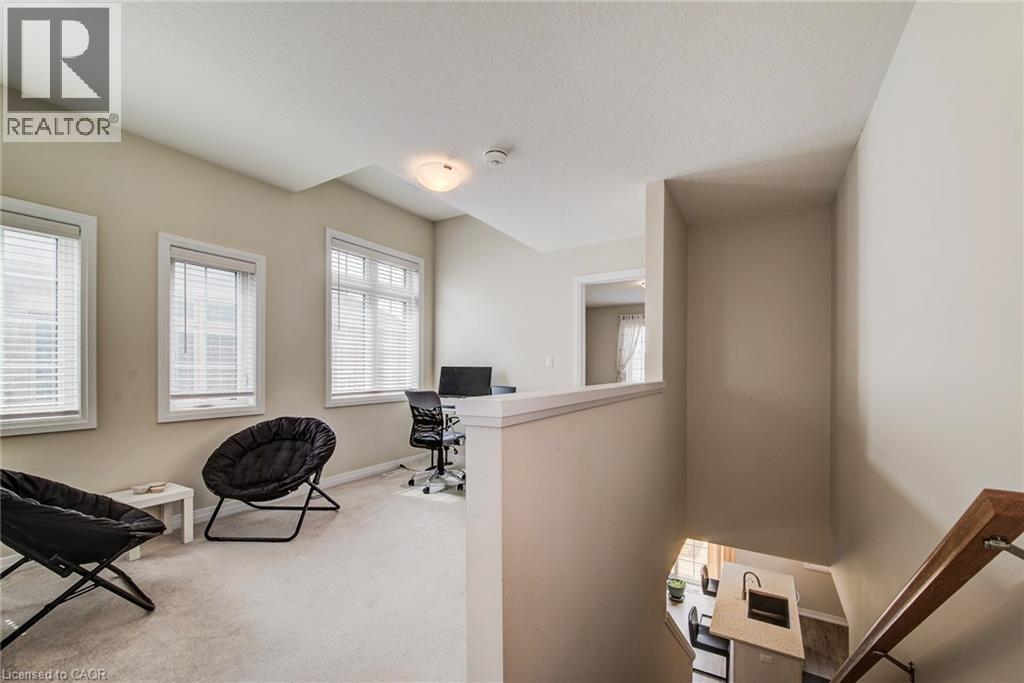 Photo 21 of 124 Ian Ormston Drive, Kitchener ON