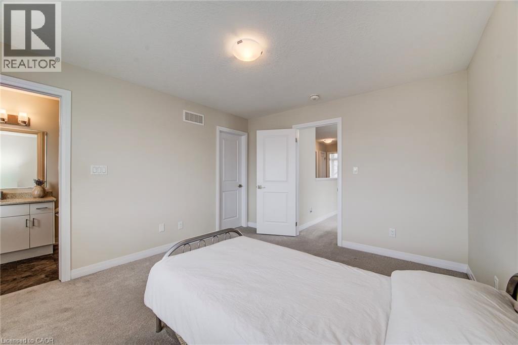 Photo 26 of 124 Ian Ormston Drive, Kitchener ON