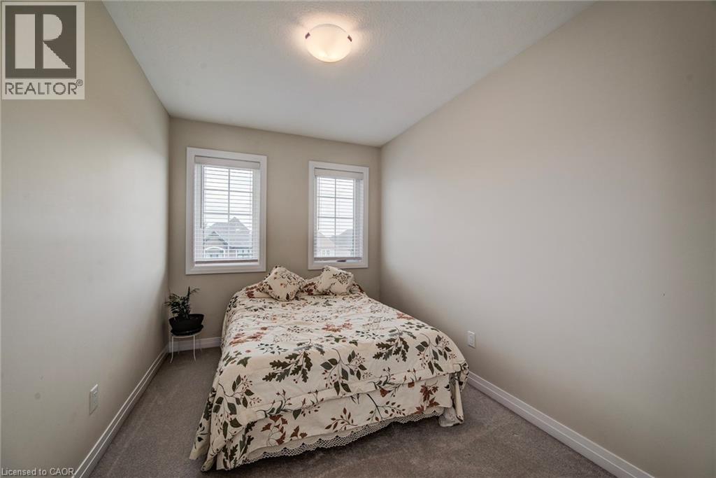 Photo 28 of 124 Ian Ormston Drive, Kitchener ON