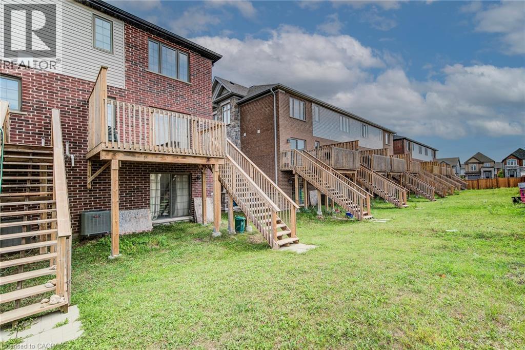 Photo 34 of 124 Ian Ormston Drive, Kitchener ON