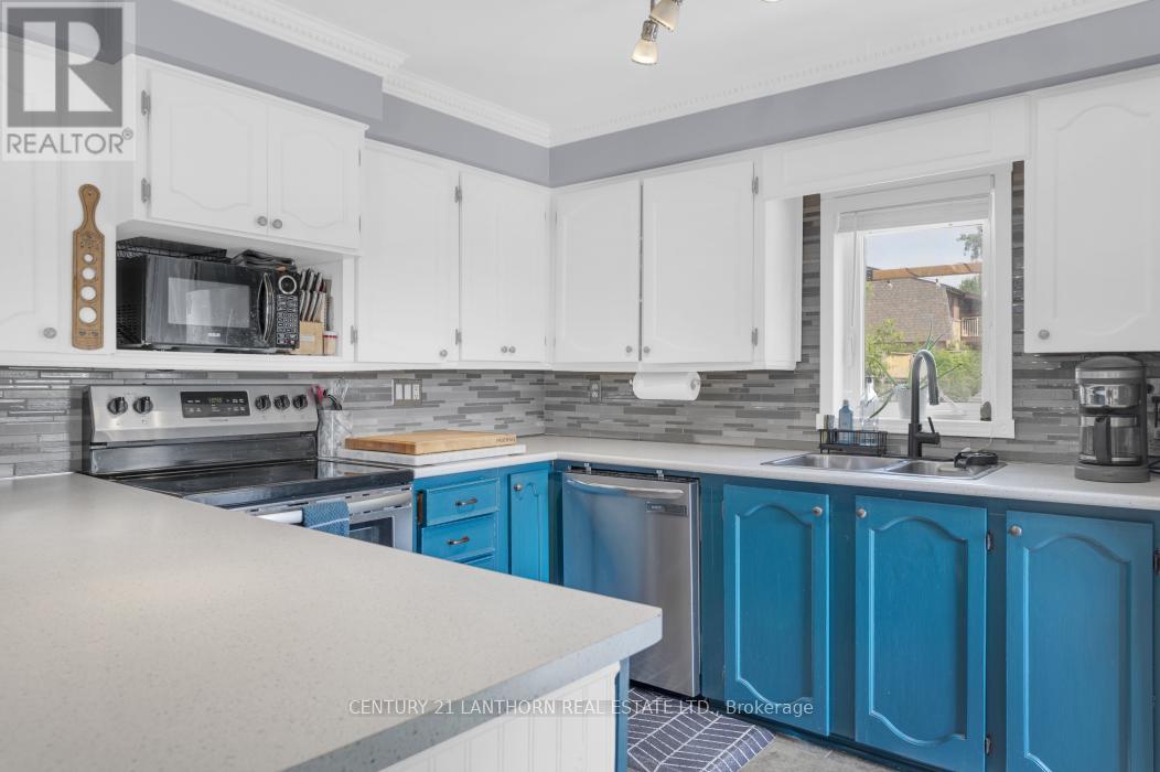 Photo 13 of 24 Parker Street, Belleville ON