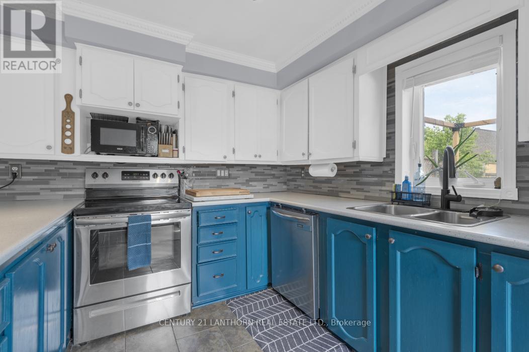 Photo 14 of 24 Parker Street, Belleville ON