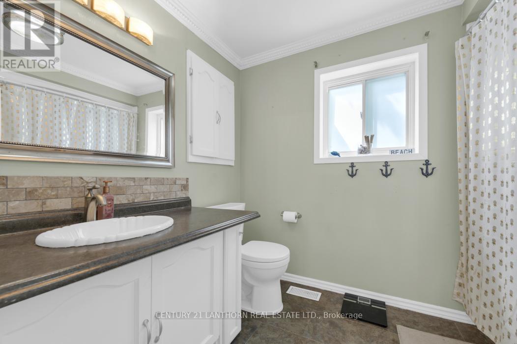 Photo 16 of 24 Parker Street, Belleville ON