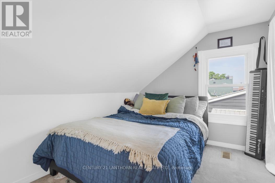 Photo 20 of 24 Parker Street, Belleville ON