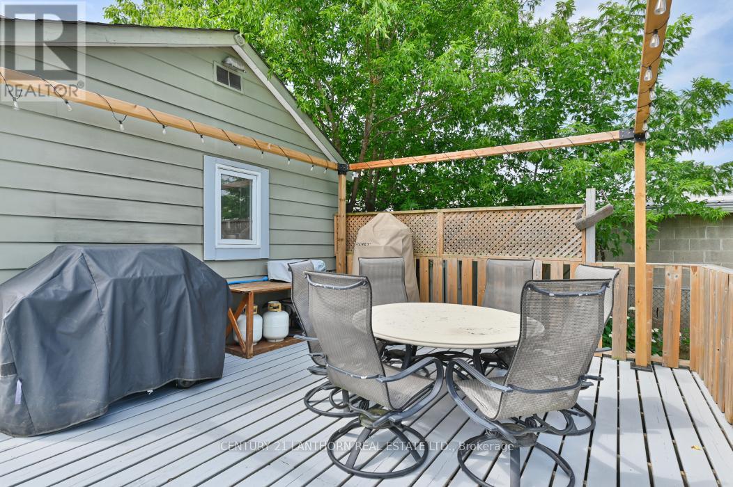 Photo 25 of 24 Parker Street, Belleville ON