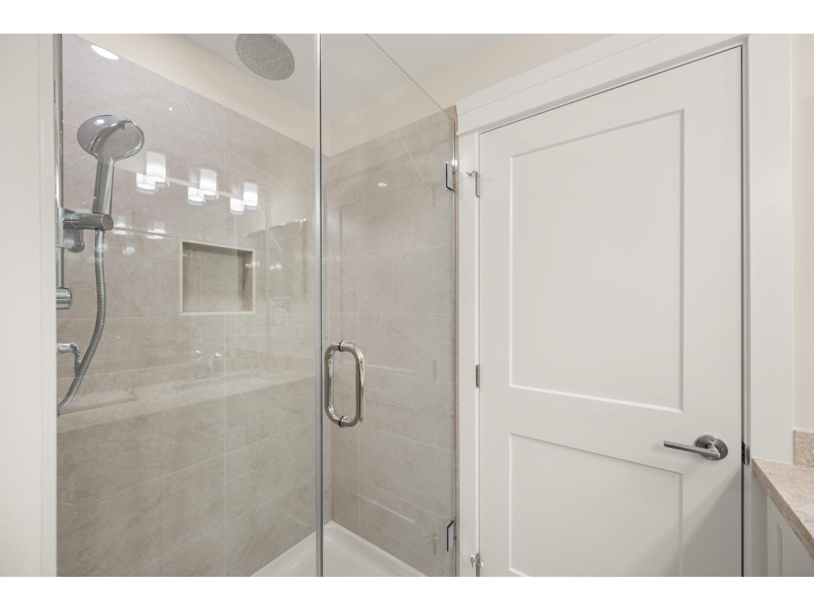 Photo 17 of 407 20926 83 Avenue, Langley BC