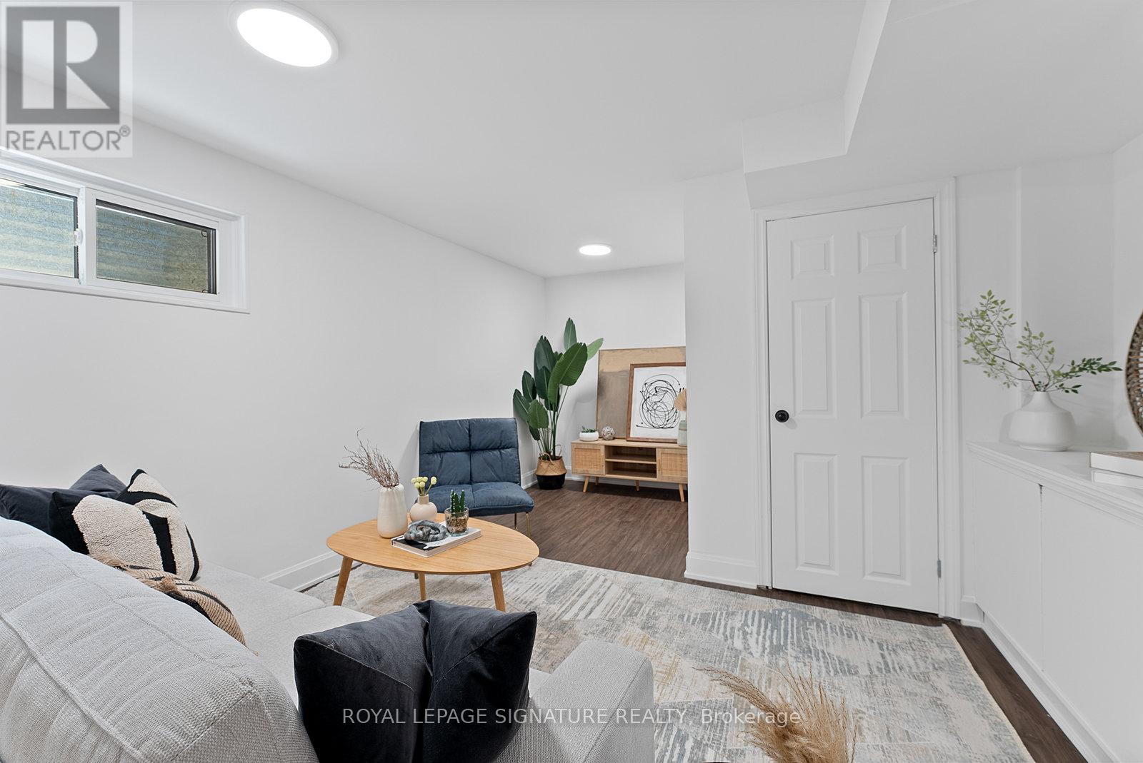 Photo 35 of 70 Jenny Wrenway, Toronto ON