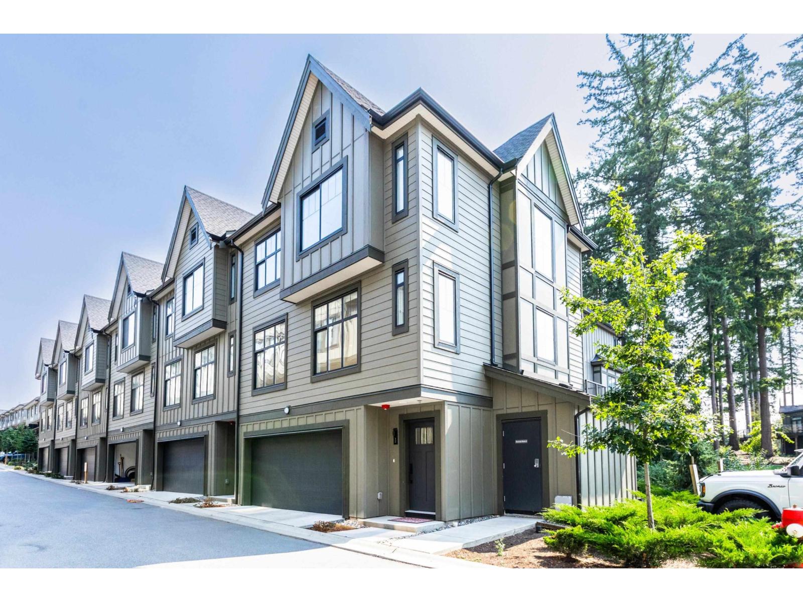 Photo 1 of 12 2350 165 Street, Surrey BC