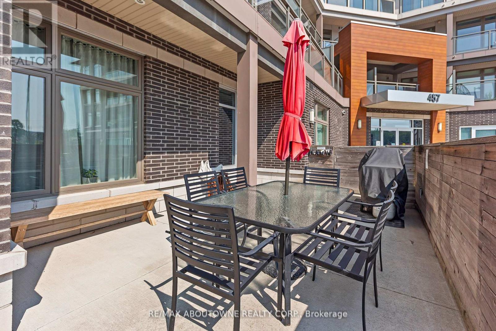 Photo 29 of 322 457 Plains Road E, Burlington ON
