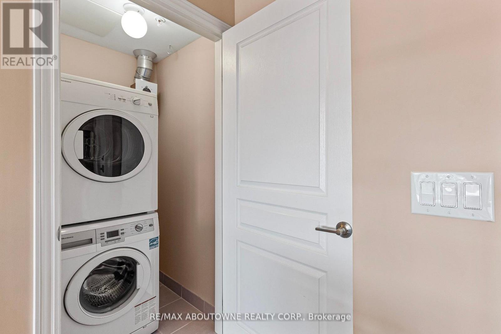 Photo 6 of 322 457 Plains Road E, Burlington ON