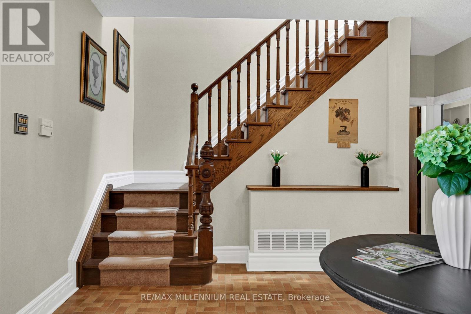 Photo 15 of 16718 Caledon King Townline N, Caledon ON