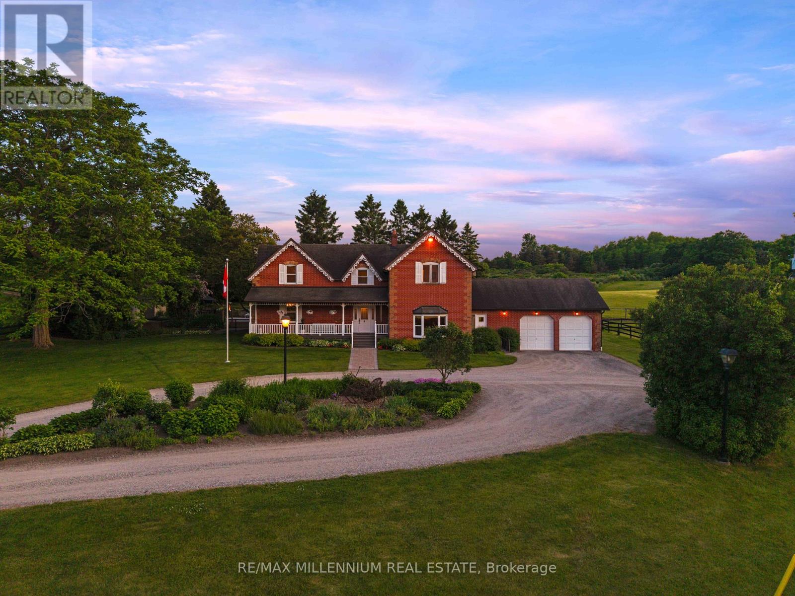 Photo 2 of 16718 Caledon King Townline N, Caledon ON
