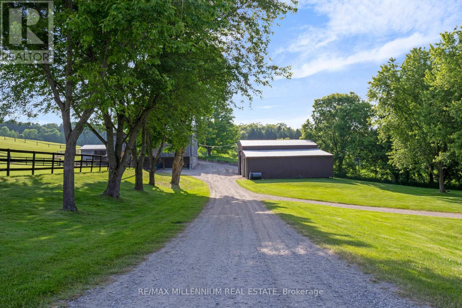 Photo 35 of 16718 Caledon King Townline N, Caledon ON