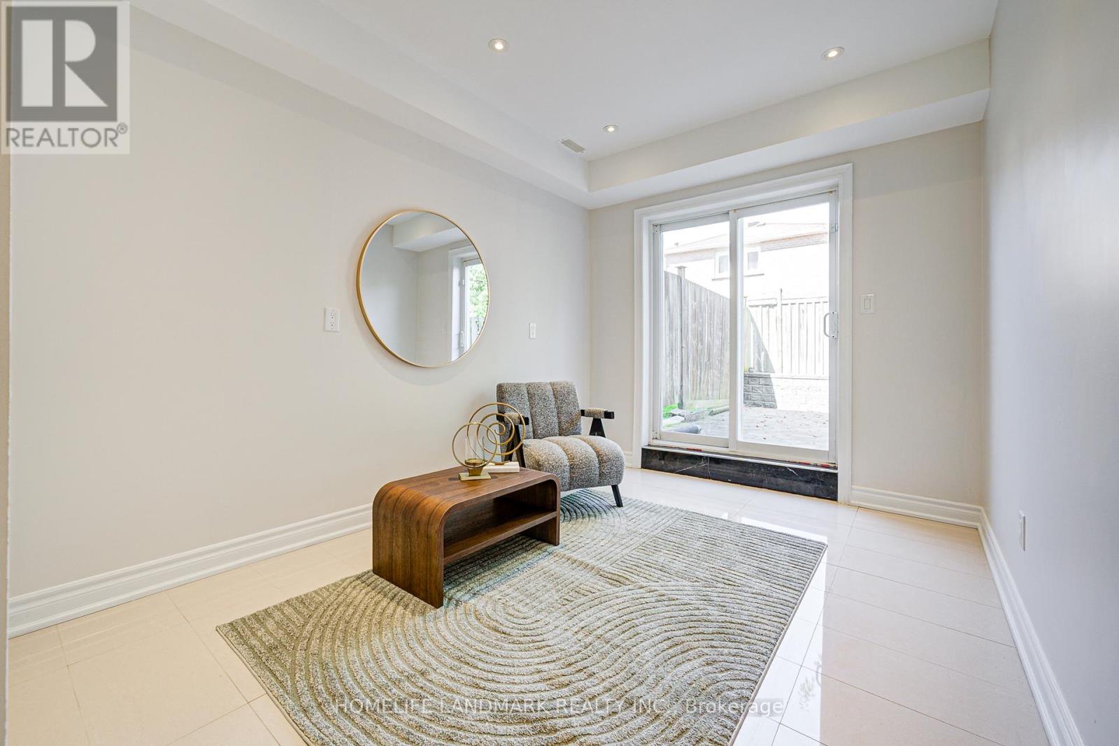 Photo 11 of 24 Red Sea Way, Markham ON