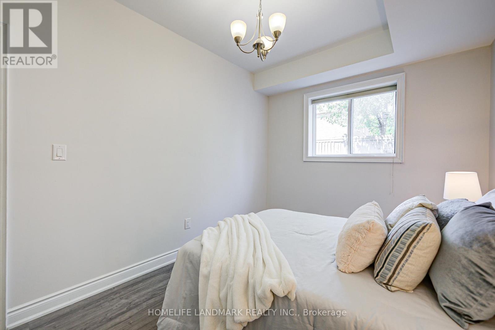 Photo 10 of 24 Red Sea Way, Markham ON