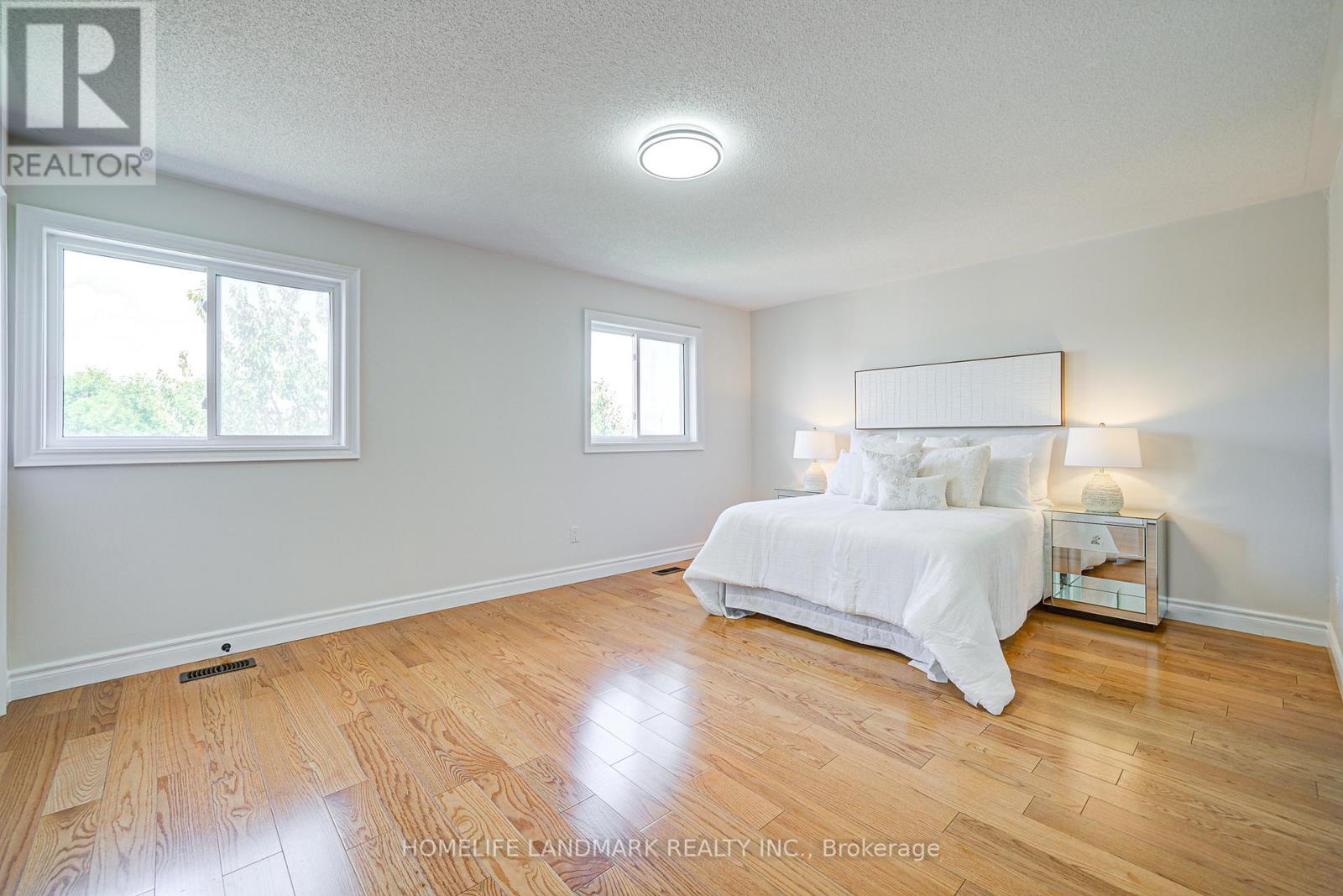 Photo 40 of 24 Red Sea Way, Markham ON