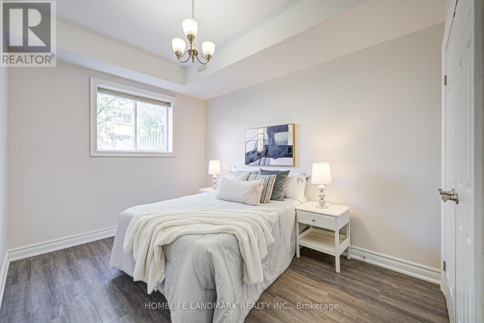Photo 9 of 24 Red Sea Way, Markham ON