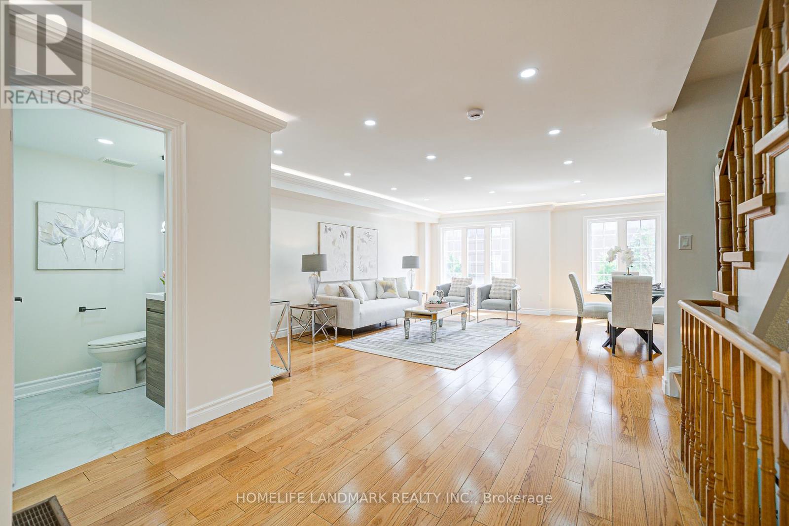 Photo 16 of 24 Red Sea Way, Markham ON