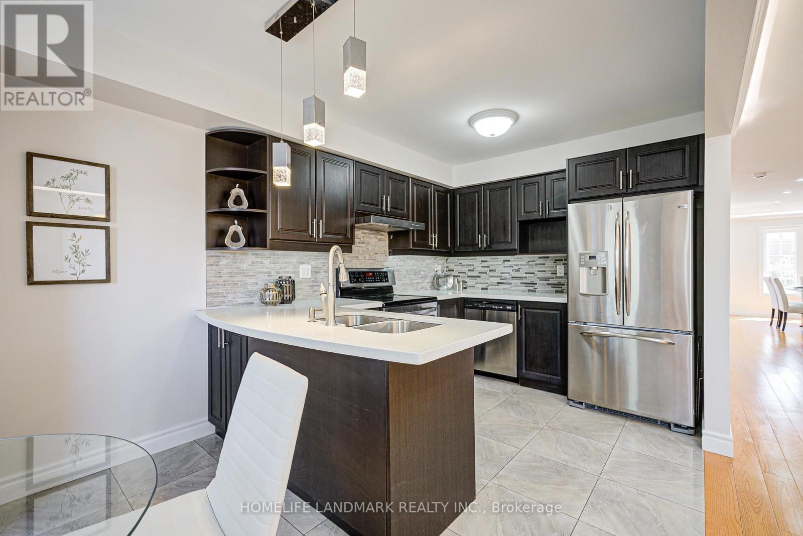 Photo 23 of 24 Red Sea Way, Markham ON