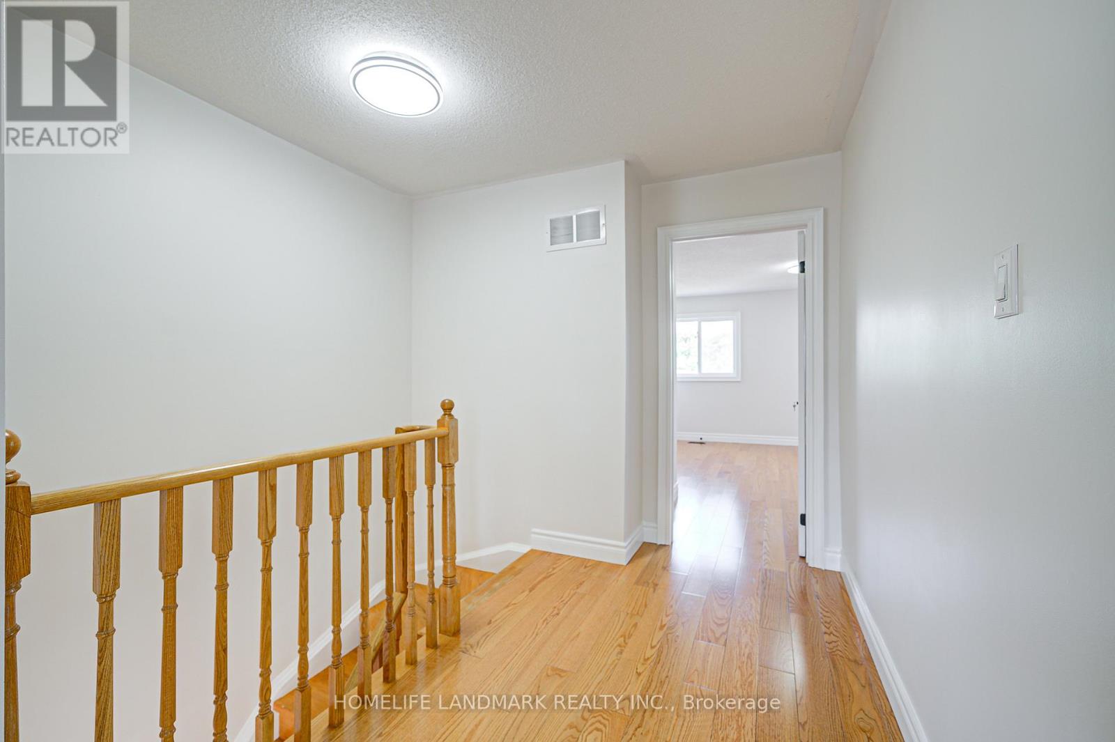 Photo 34 of 24 Red Sea Way, Markham ON