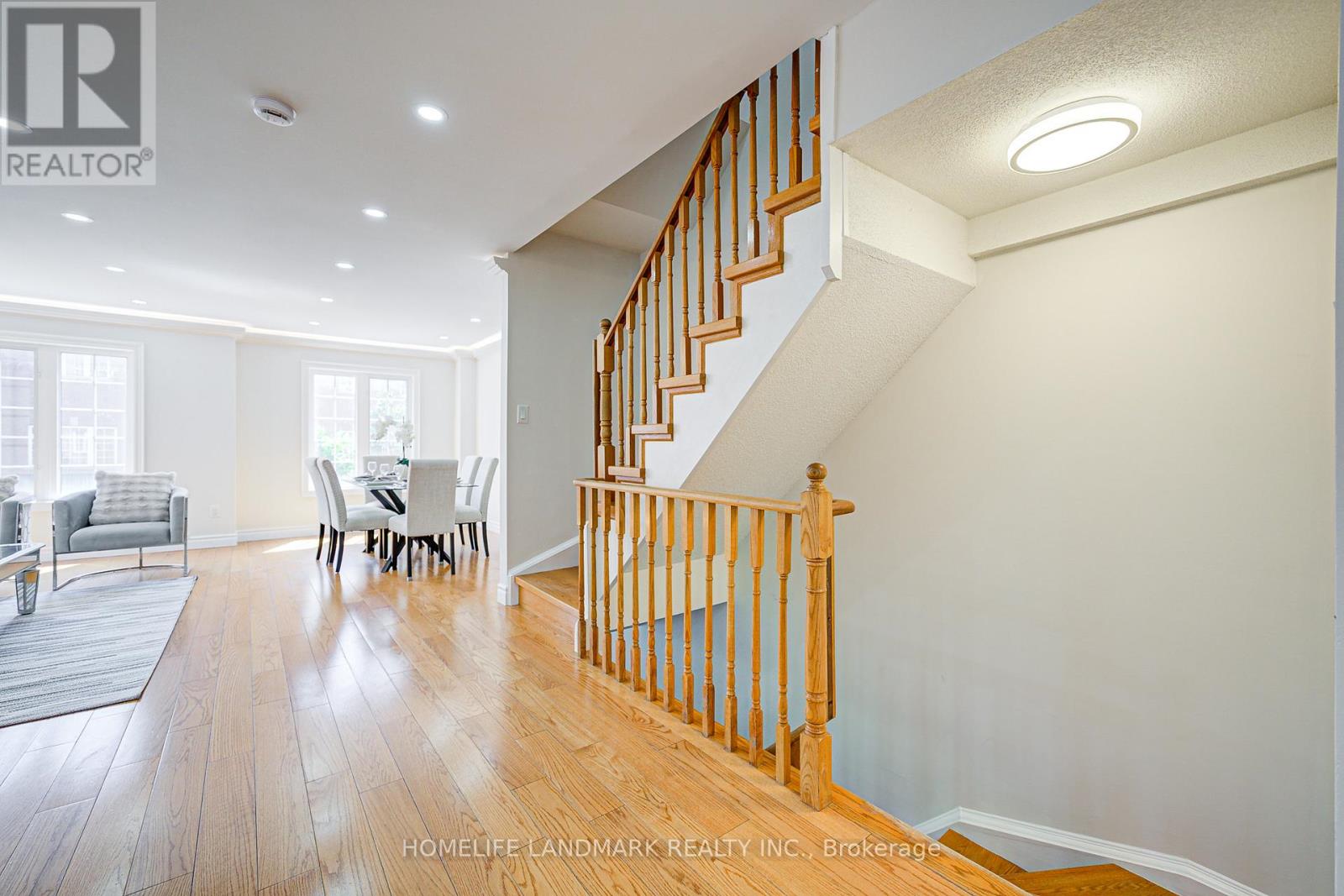 Photo 15 of 24 Red Sea Way, Markham ON