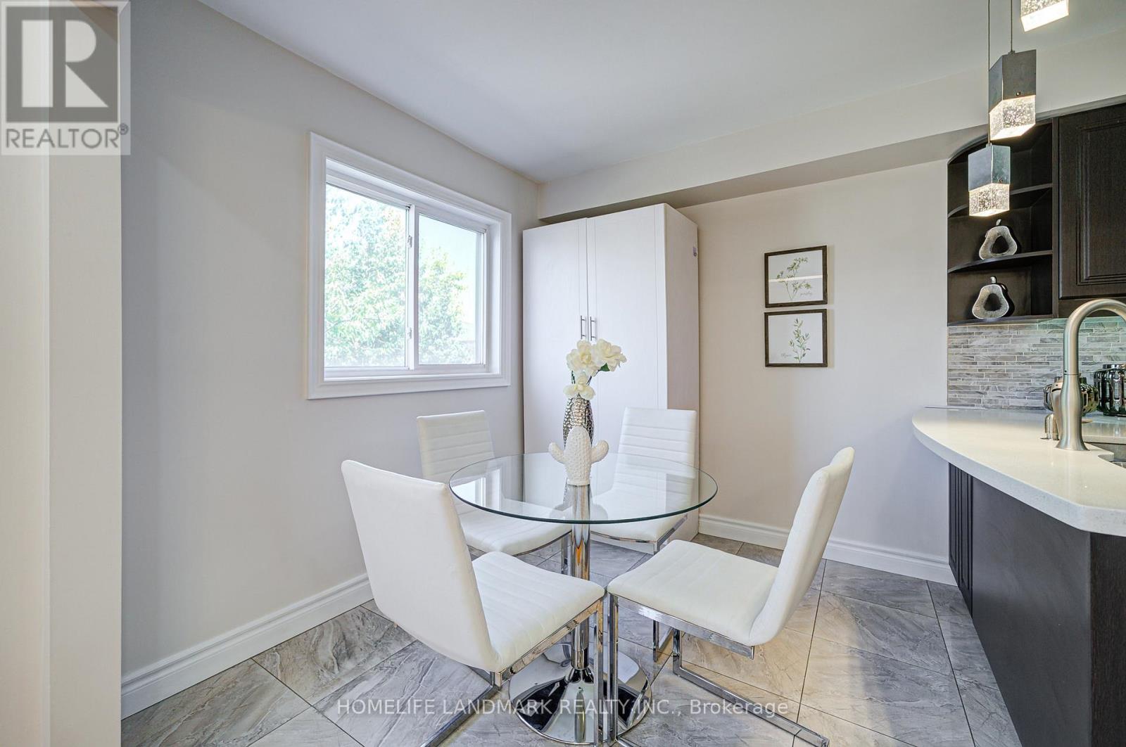 Photo 20 of 24 Red Sea Way, Markham ON