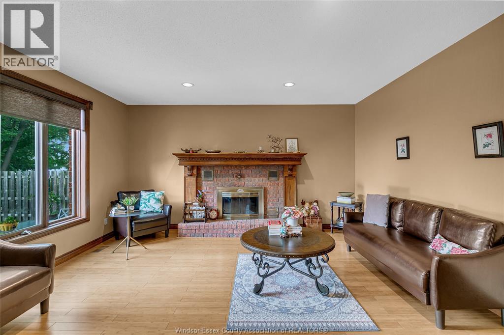 Photo 11 of 2821 Northway Avenue, Windsor ON